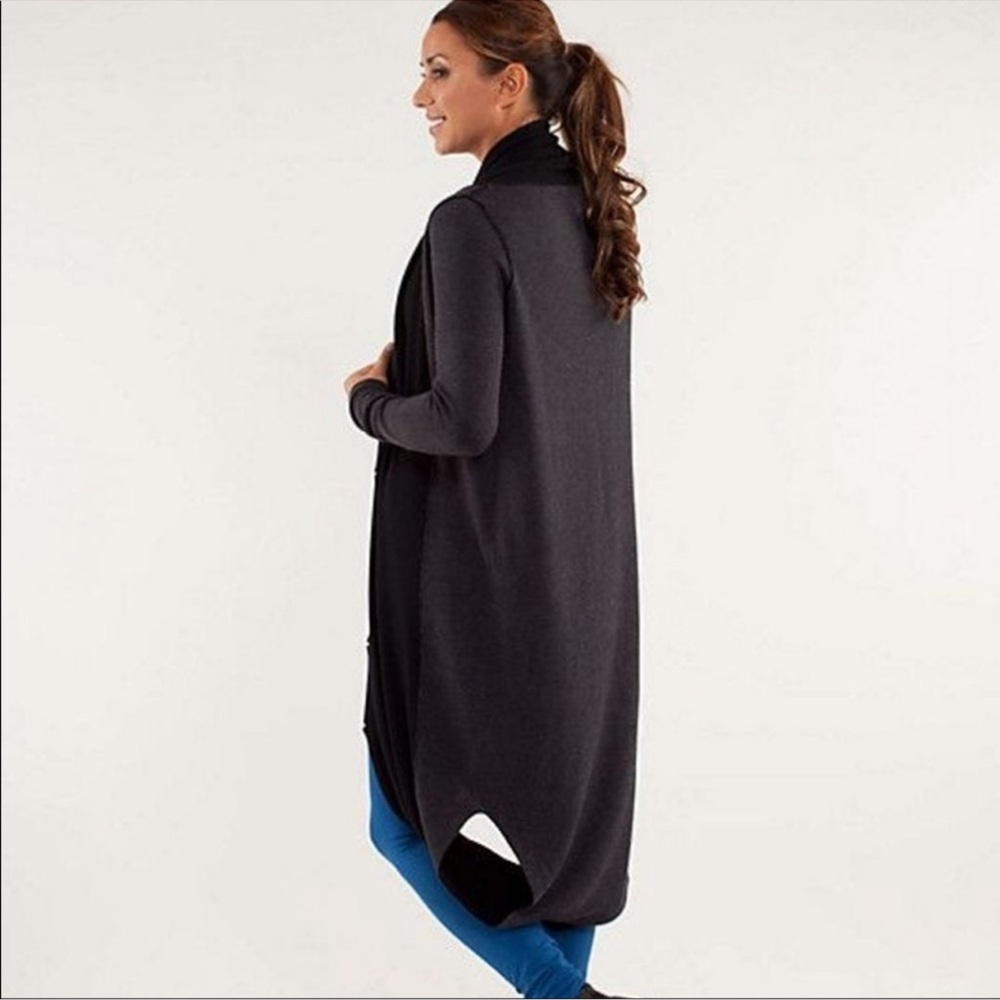 Lululemon Intuition Reversible Sweater Wrap 4 Way Caridgan